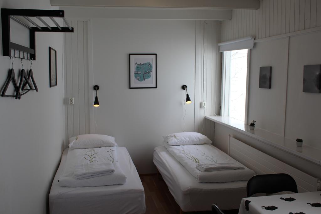 אקורירי Lonsa Guesthouse מראה חיצוני תמונה