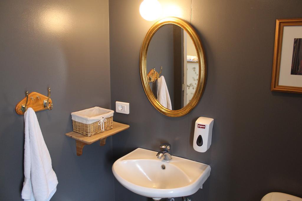 אקורירי Lonsa Guesthouse מראה חיצוני תמונה