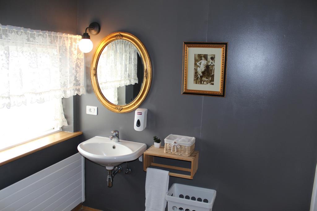 אקורירי Lonsa Guesthouse מראה חיצוני תמונה
