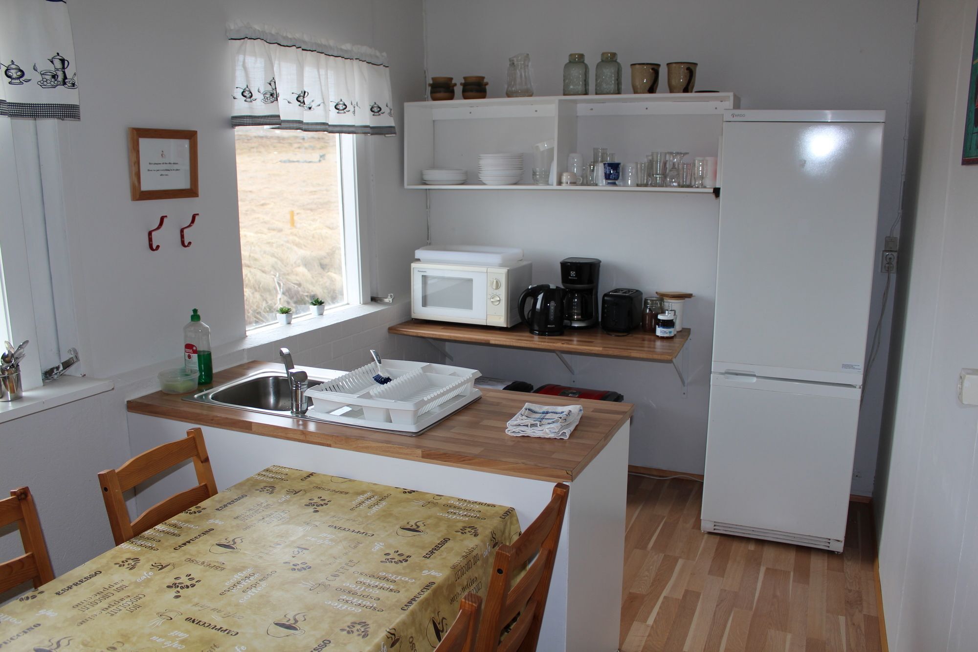 אקורירי Lonsa Guesthouse מראה חיצוני תמונה