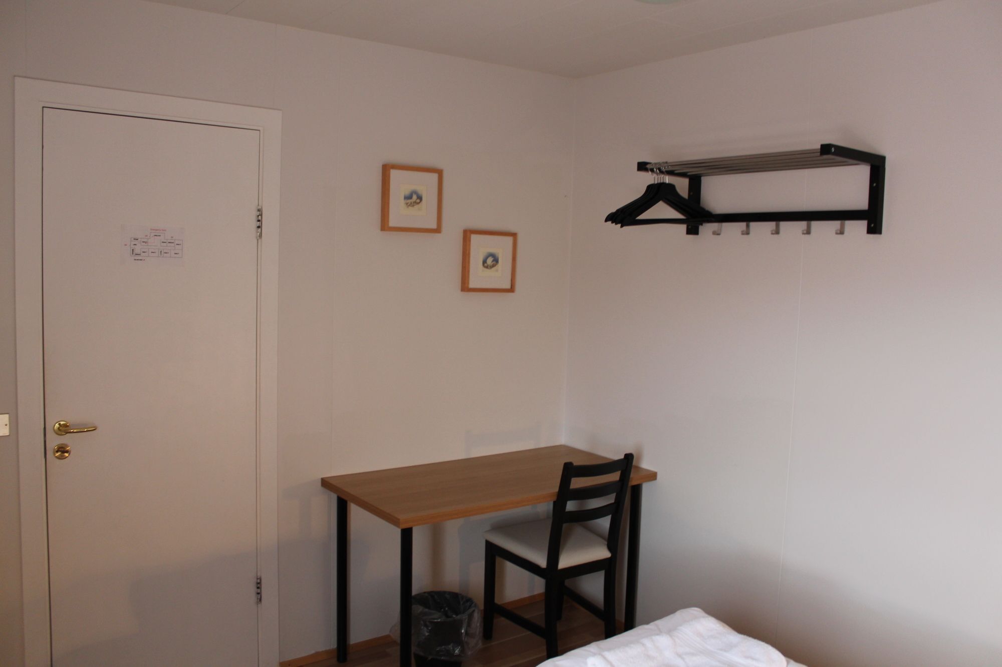 אקורירי Lonsa Guesthouse מראה חיצוני תמונה